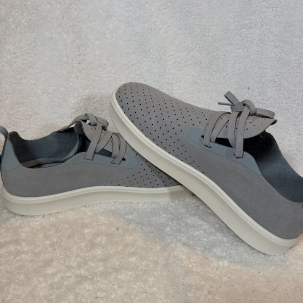 True Linkswear Lux Knit Grey Golf Shoes Mens Low‎ Top Sneakers Perforated Size 9